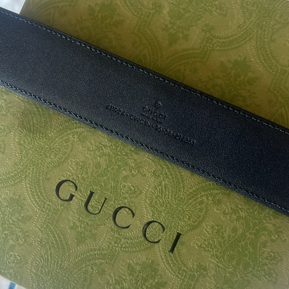 gucci belt - Picture 2 of 4